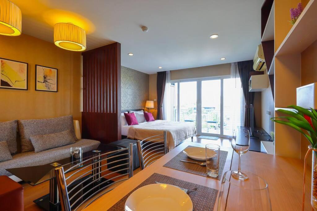 Luxury Living In Heart Of Nimman Apartment Chiang Mai Exterior photo